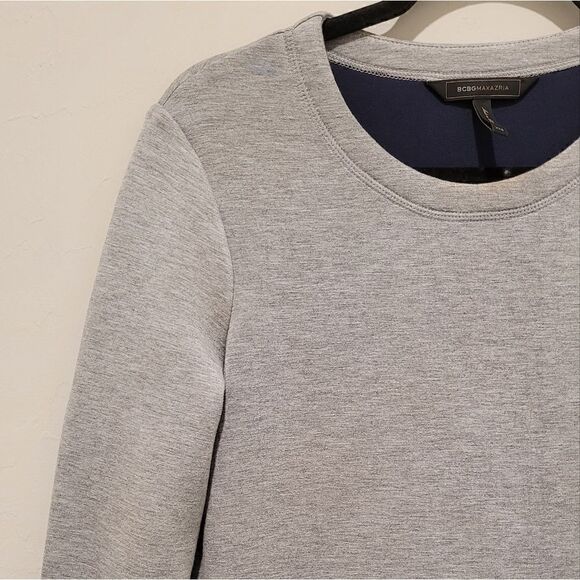 FINAL SALE🌷 BCBGMaxAzria sweater dress size xxs - Picture 4 of 12